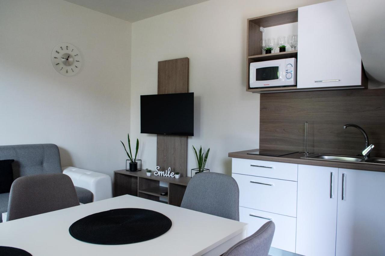 Tempo Apartman שיופוק מראה חיצוני תמונה